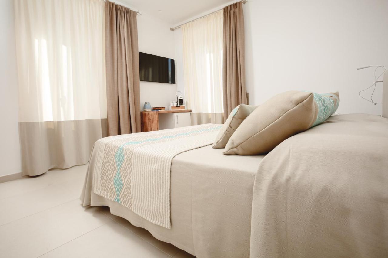 Assaje' Luxury Rooms Санта Тереза Галура Екстериор снимка