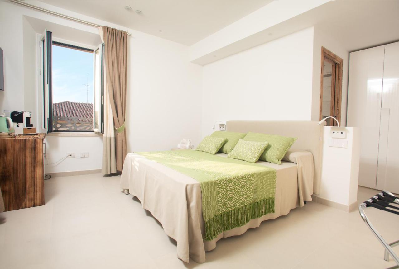 Assaje' Luxury Rooms Санта Тереза Галура Екстериор снимка